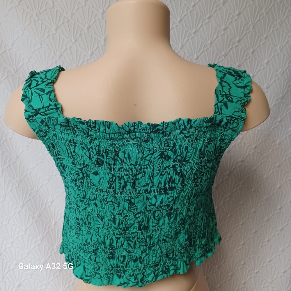 Isabel vy Ingrid+isabel Women SZ XL Green Floral Smocked Women's Top - Picture 7 of 11